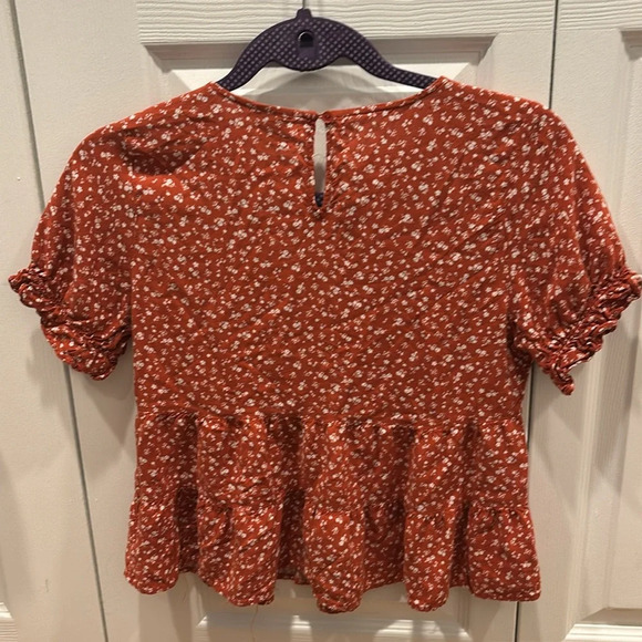 Paper Crane Crop top orange and white floral - Picture 2 of 3